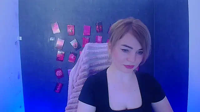 Snapshot of CuttieEmma chatting on February 20, 12:38 pm CuttieEmma online show from February 20, 12:38 pm