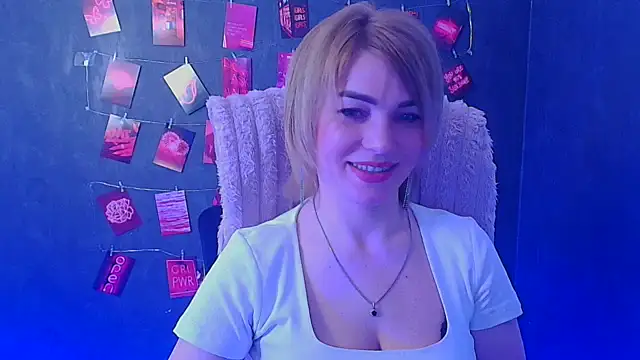 CuttieEmma online show from March 11, 12:44 pm