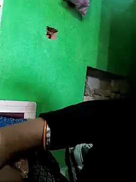 Priyakoli4568 online show from April 16, 7:53 am