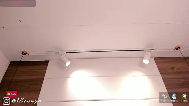 Kennya Rodriguez online show from December 10, 7:26 am