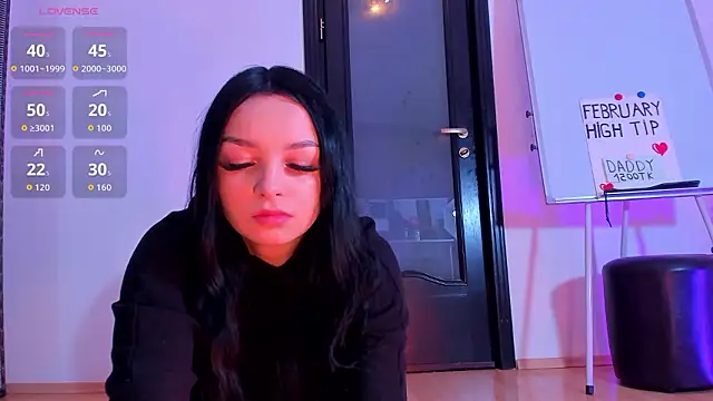 Snapshot of Peanaughty chatting on February 25, 8:13 am Peanaughty online show from February 25, 8:13 am