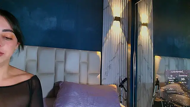 CORAL FOX online show from February 17, 12:51 am