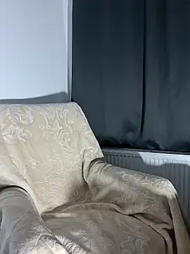 Snapshot of AbellaDesiree chatting on March 2, 4:36 am AbellaDesiree online show from March 2, 4:36 am