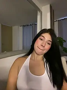  HannahFox  online show from May 13, 11:00 pm