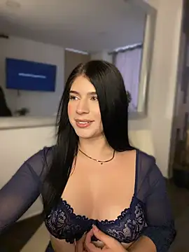 Snapshot of _HannahFox_ chatting on July 10, 10:56 pm HannahFox online show from July 10, 10:56 pm