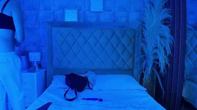 CleoFoxx  online show from April 10, 12:54 pm