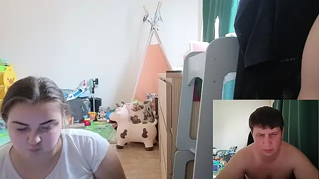 AlyaX X online show from April 10, 1:05 pm