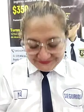 Snapshot of JULIETA_21- chatting on May 11, 4:04 pm JULIETA 21- online show from May 11, 4:04 pm