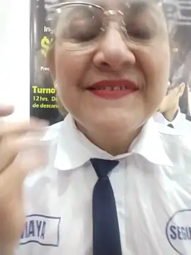 Snapshot of JULIETA_21- chatting on May 14, 12:56 pm JULIETA 21- online show from May 14, 12:56 pm