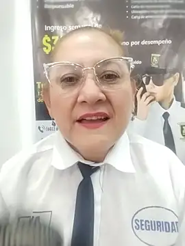 Snapshot of JULIETA_21- chatting on May 19, 1:17 pm JULIETA 21- online show from May 19, 1:17 pm