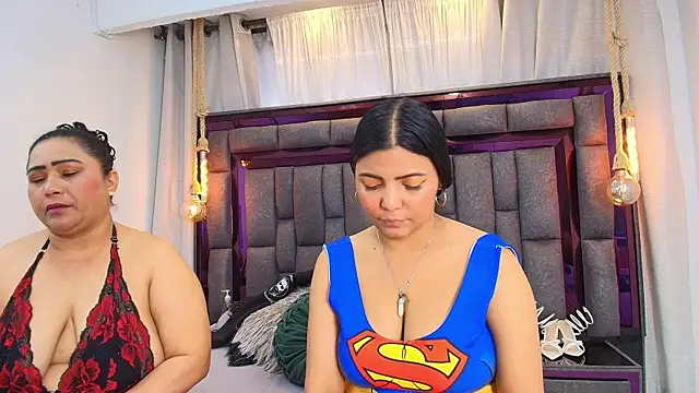 Karina Mendoza online show from March 15, 6:36 pm