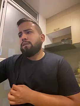 Dalton s online show from April 3, 2:20 am