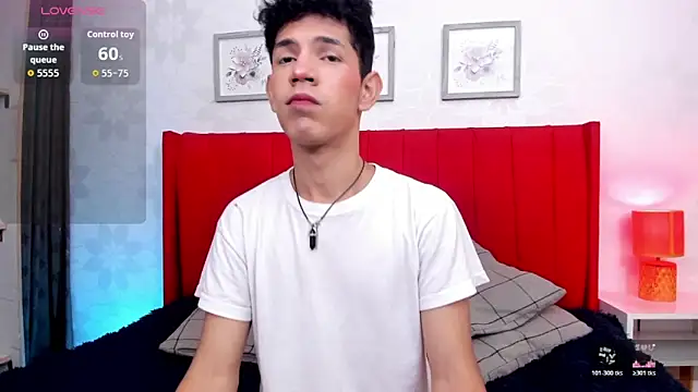 Snapshot of arlequiin_ chatting on February 28, 7:37 pm arlequiin online show from February 28, 7:37 pm