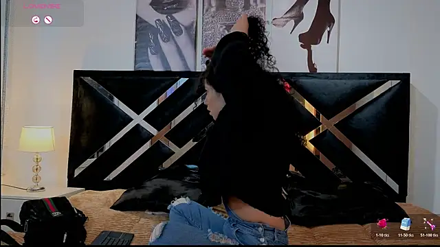 Zoe-yanin online show from March 31, 6:41 pm