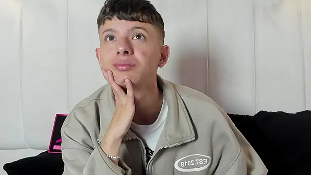 David Roy  online show from February 27, 1:33 pm