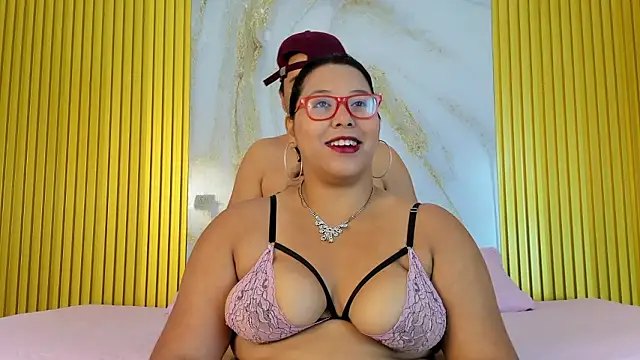 DeepandCurvy online show from March 9, 11:47 am