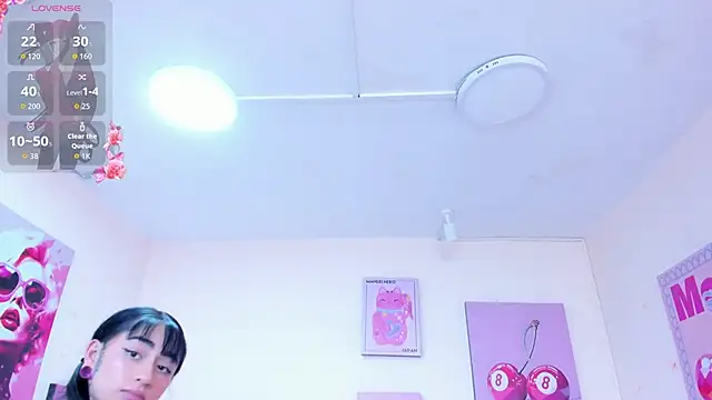 Maddie Rosee online show from February 4, 4:07 am