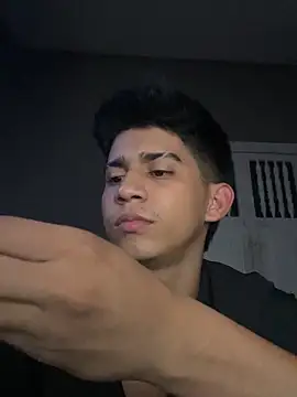 Thiago Olsen online show from February 5, 11:15 am