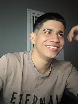 Thiago Olsen online show from February 18, 11:17 am