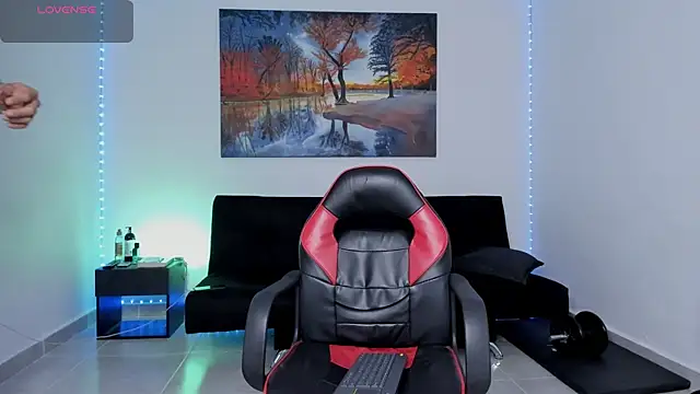 ryanwhite3 online show from February 5, 10:58 pm