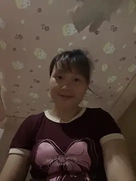 Snapshot of kekely chatting on June 13, 2:59 pm kekely online show from June 13, 2:59 pm