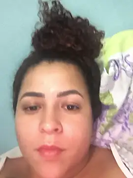 Snapshot of Dree4i20 chatting on February 3, 6:46 pm Dree4i20 online show from February 3, 6:46 pm