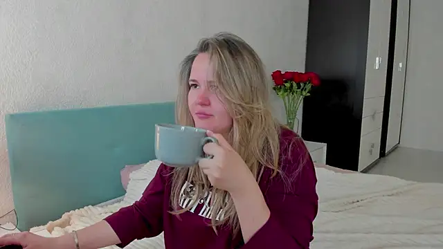 LilyBel online show from May 12, 1:03 am