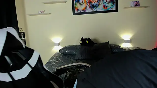 Snapshot of meredit_cris23 chatting on February 20, 6:26 am meredit cris23 online show from February 20, 6:26 am