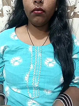 Snapshot of Parul-009 chatting on February 14, 8:05 pm Parul-009 online show from February 14, 8:05 pm