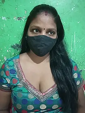 Snapshot of Parul-009 chatting on June 14, 4:36 am Parul-009 online show from June 14, 4:36 am