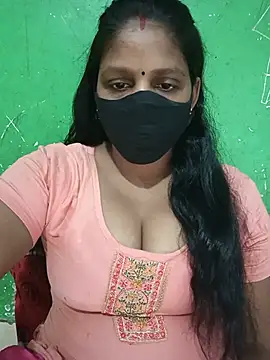 Snapshot of Parul-009 chatting on June 30, 5:30 am Parul-009 online show from June 30, 5:30 am