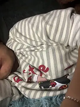 Snapshot of Violin_xue chatting on February 21, 9:49 pm Violin xue online show from February 21, 9:49 pm