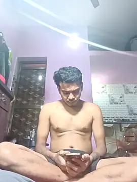 Snapshot of Fetish-Couple2 chatting on February 8, 11:13 am Fetish-Couple2 online show from February 8, 11:13 am