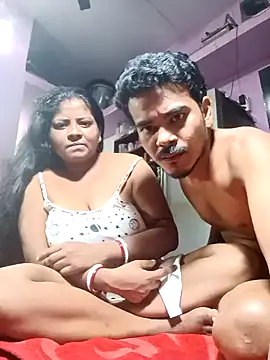 Snapshot of Fetish-Couple2 chatting on February 24, 10:35 am Fetish-Couple2 online show from February 24, 10:35 am