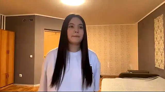 Snapshot of Ayazyn chatting on February 3, 1:05 pm Ayazyn online show from February 3, 1:05 pm