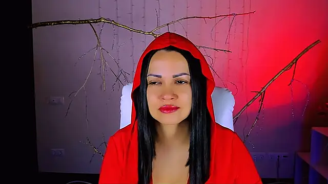 karolina robinson online show from February 26, 7:40 am