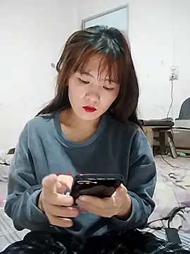 Snapshot of Queen-love45 chatting on February 19, 1:51 pm Queen-love45 online show from February 19, 1:51 pm