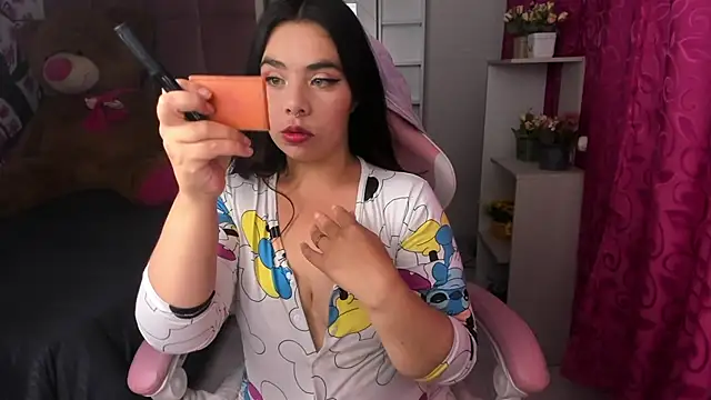 liany taylor online show from February 18, 2:29 am