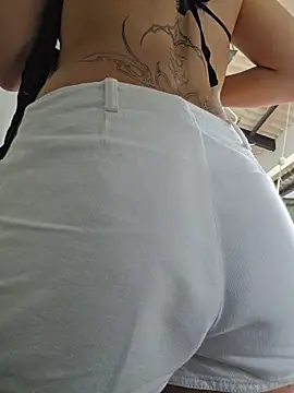 Snapshot of Kitty_San_xXx chatting on June 13, 8:40 pm Kitty San xXx online show from June 13, 8:40 pm