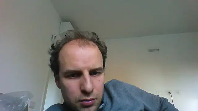 Snapshot of andre_italy chatting on February 6, 3:37 pm andre italy online show from February 6, 3:37 pm