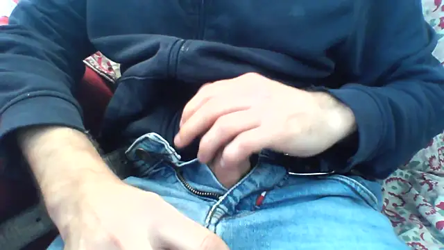 Snapshot of andre_italy chatting on February 12, 1:06 pm andre italy online show from February 12, 1:06 pm