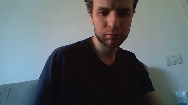 Snapshot of andre_italy chatting on February 26, 1:21 pm andre italy online show from February 26, 1:21 pm