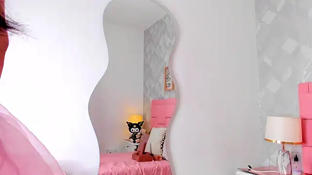 dolly kitter online show from March 30, 11:44 am