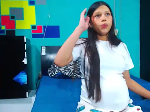 Snapshot of analyn-2027 chatting on February 26, 3:05 am analyn-2027 online show from February 26, 3:05 am