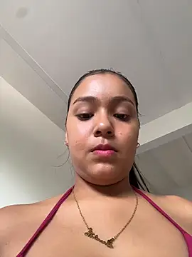 Snapshot of Baby_morena12 chatting on June 18, 4:33 pm Baby morena12 online show from June 18, 4:33 pm