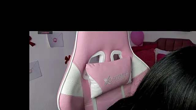 SiennaBloom online show from February 14, 10:34 am