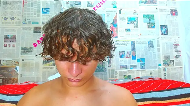 Snapshot of arielnoir6958 chatting on February 26, 11:37 pm arielnoir6958 online show from February 26, 11:37 pm