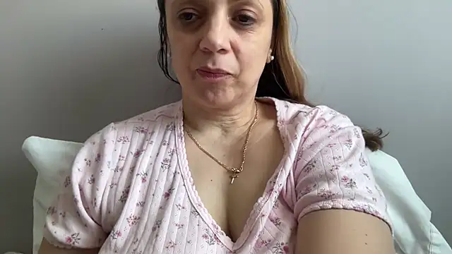 Snapshot of ShyFlameLive chatting on February 26, 5:12 pm ShyFlameLive online show from February 26, 5:12 pm