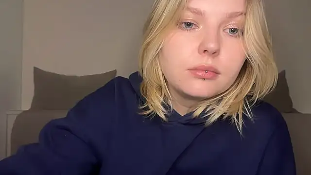 Snapshot of Ophelia_Ritz chatting on March 21, 11:30 pm Ophelia Ritz online show from March 21, 11:30 pm