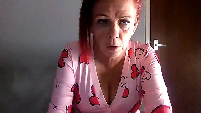 Forbidden-Irish-x online show from March 14, 11:32 pm